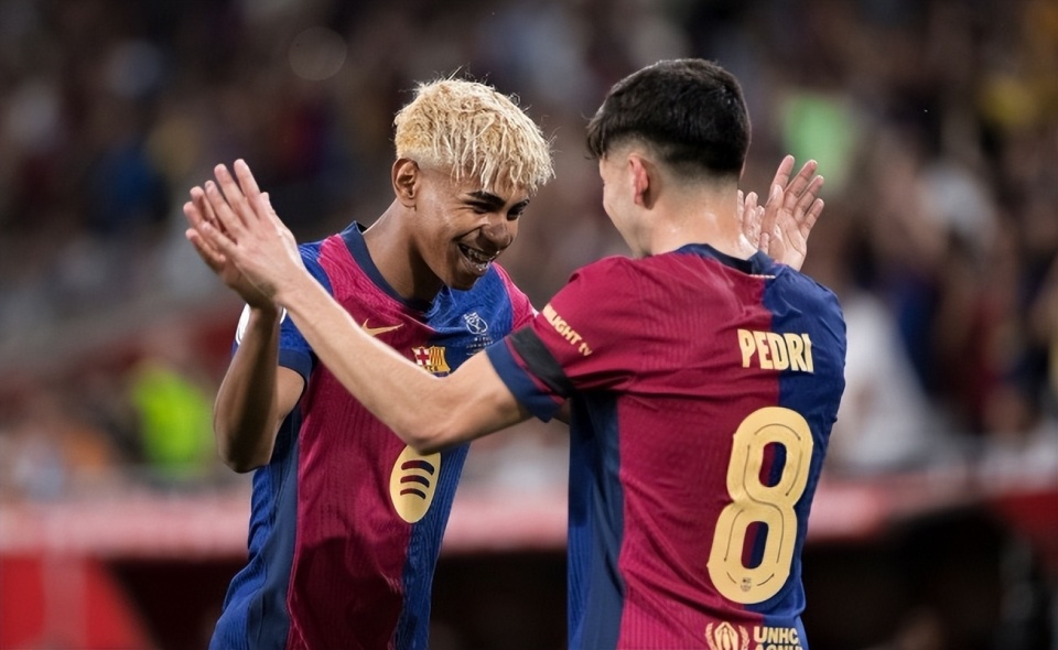 【壁纸】——C罗在皇马